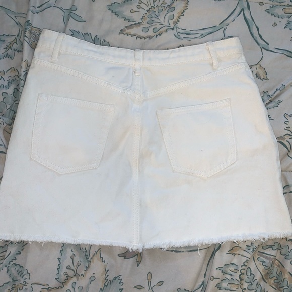 White denim mini skirt - Picture 3 of 4